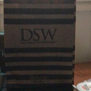 Meet your Posher, Raymond